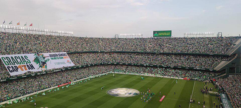 ilustrasi suasana kandang Real Betis, Estadio Benito Villamarin