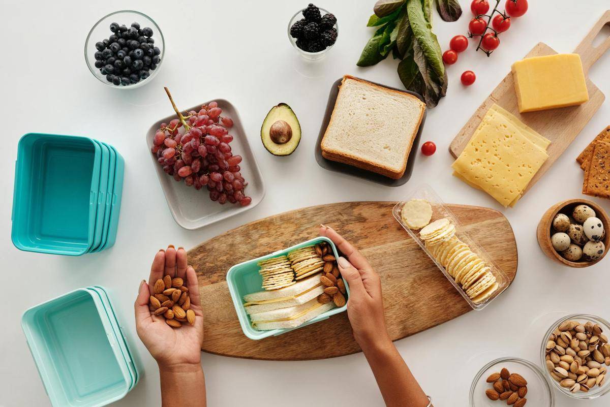 ilustrasi menyiapkan bekal (pexels.com/Vanessa Loring)