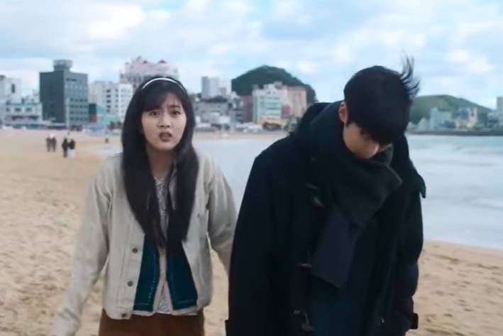 cuplikan film Love Untangled
