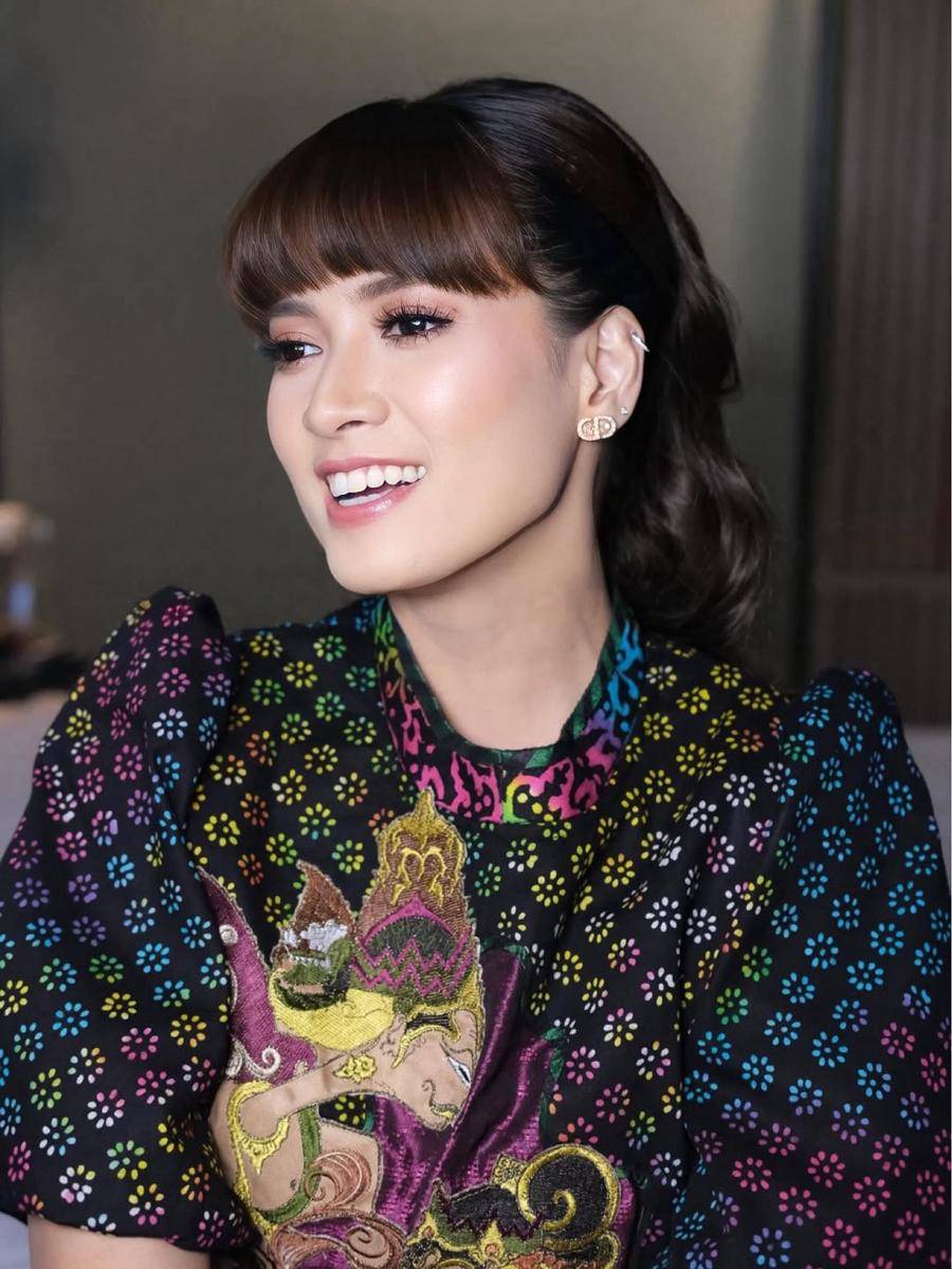 Inspirasi makeup ala Chika Jessica (instagram.com/chikajessica88)