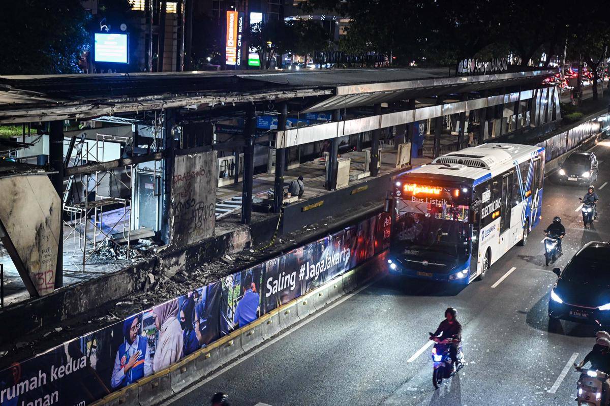antarafoto-pemprov-dki-jakarta-dibantu-kementerian-pu-perbaiki-fasilitas-umum-1756886111.jpg