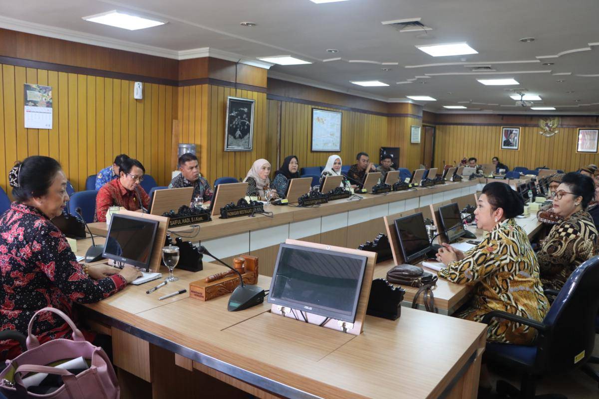 Ilustrasi aktivitas anggota DPRD Jateng - 6.jpg