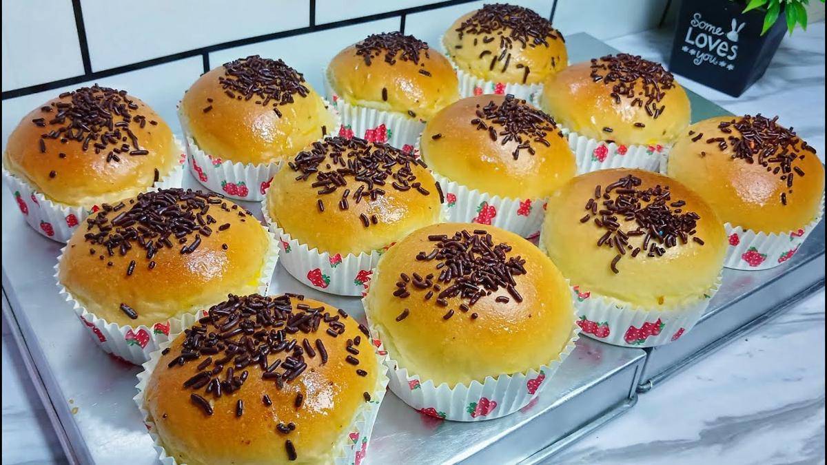 ilustrasi roti manis isian cokelat 