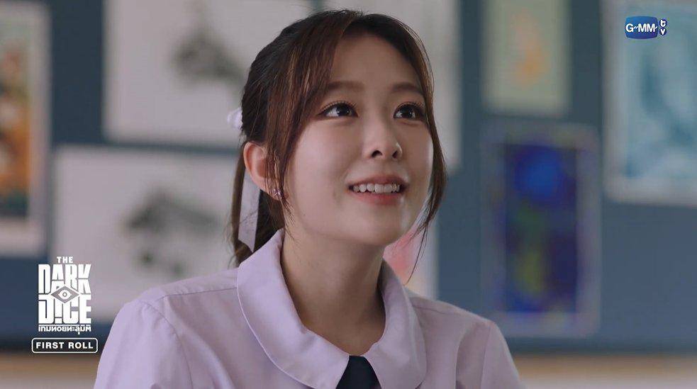 cuplikan adegan karakter Mamay di The Dark Dice