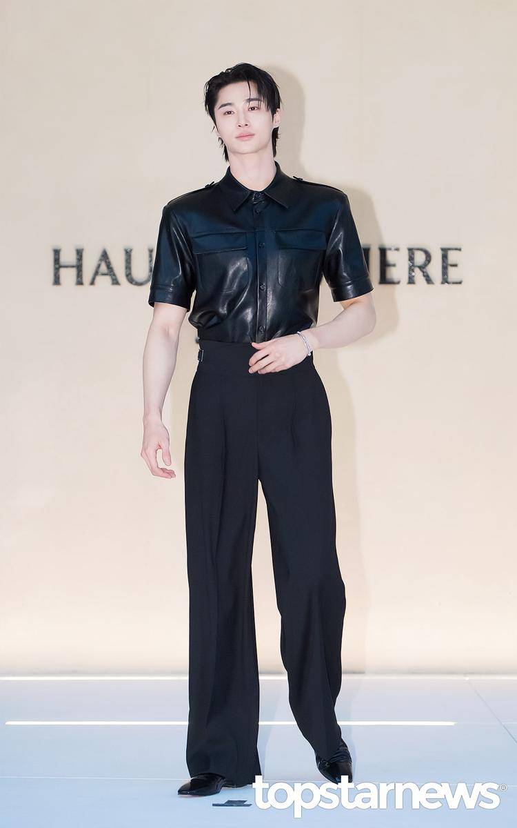 potret Byeon Woo Seok di event HAUS NOWHERE (x.com/TSN_PHOTO)