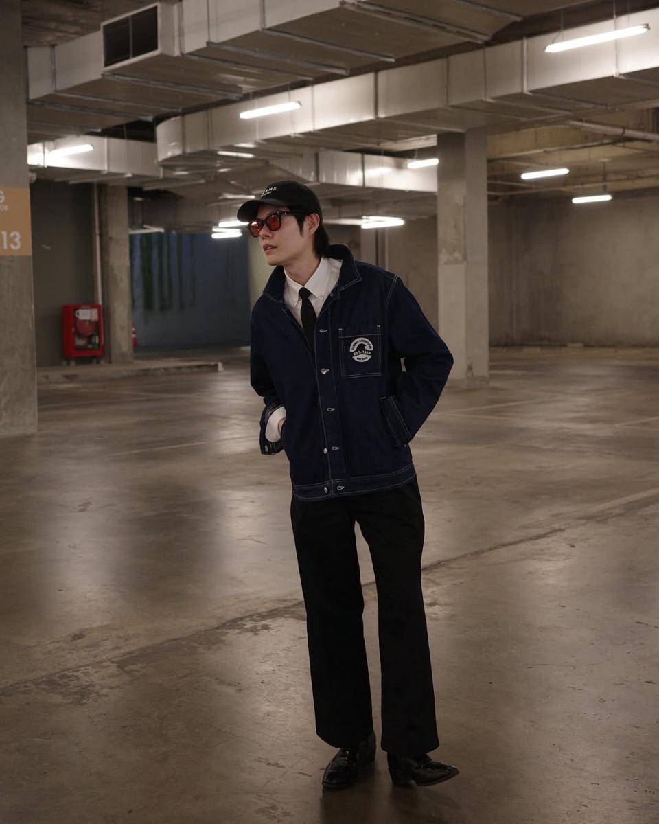 Gaya Preppy Nodt Nutthasid (instagram.com/nodted)