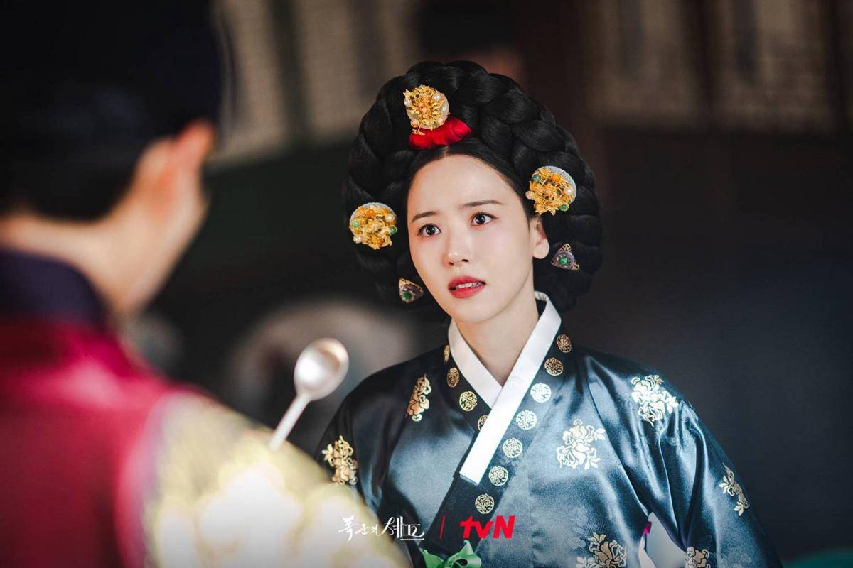 Cuplikan drama Korea Bon Appetit, Your Majesty (dok. tvN/Bon Appetit, Your Majesty)