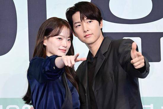 potret Song Joong Ki dan Chun Woo Hee (dok. Xports News)
