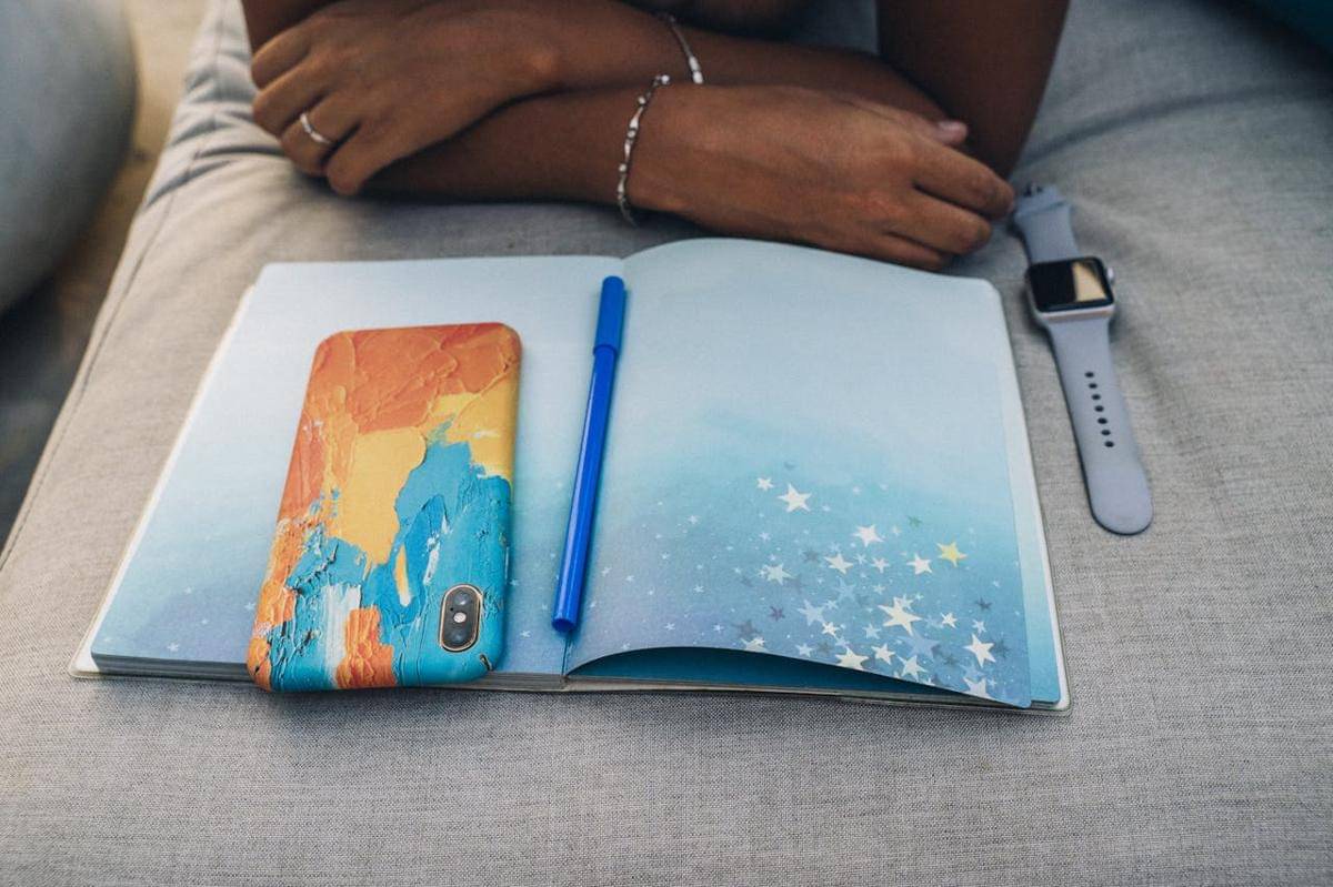 ilustrasi case HP