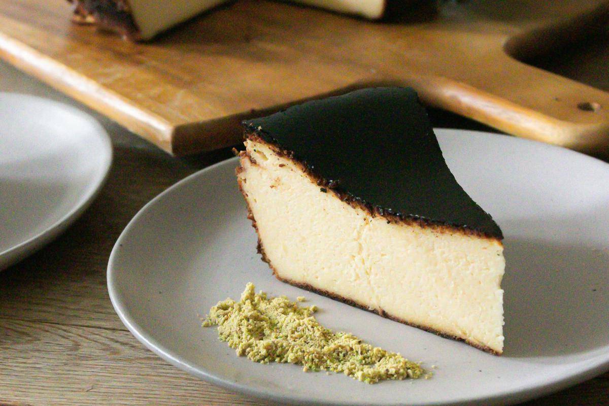 ilustrasi resep earl grey burnt cheesecake