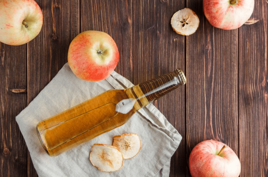 ilustrasi cuka apel (freepik.com/8photo)
