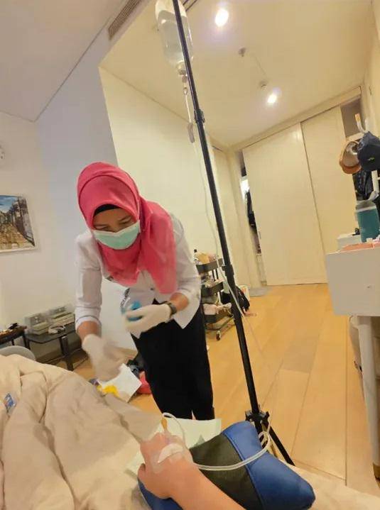 Prilly Latuconsina dirawat di rumah sakit