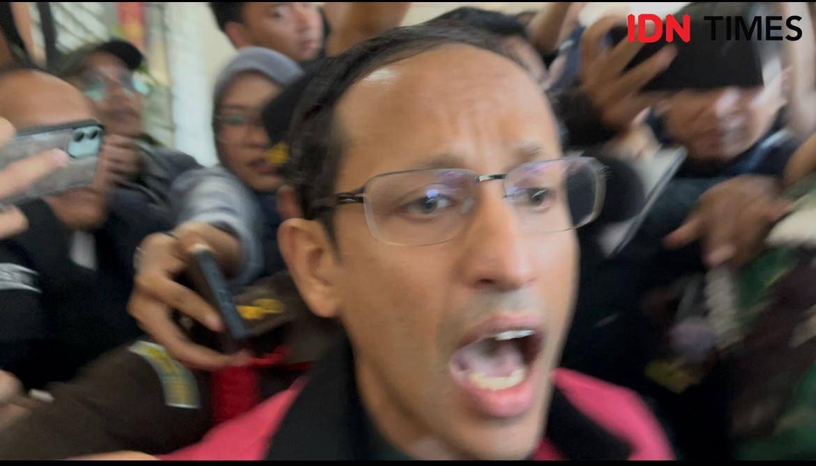 Nadiem Makarim ditetapkan sebagai tersangka dugaan korupsi Chromebook. (IDN Times/Aryo Damar)