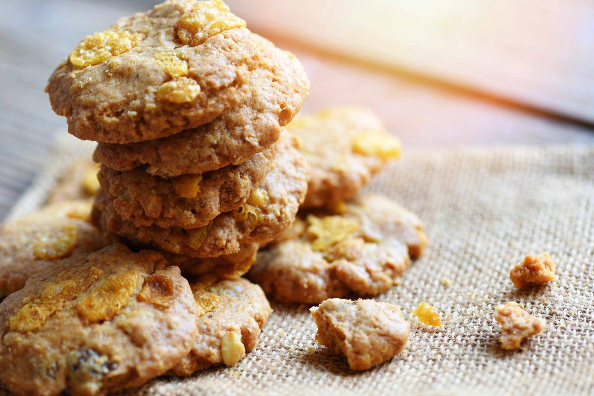 ilustrasi cornflakes cookie (vecteezy.com/Bigc Studio)