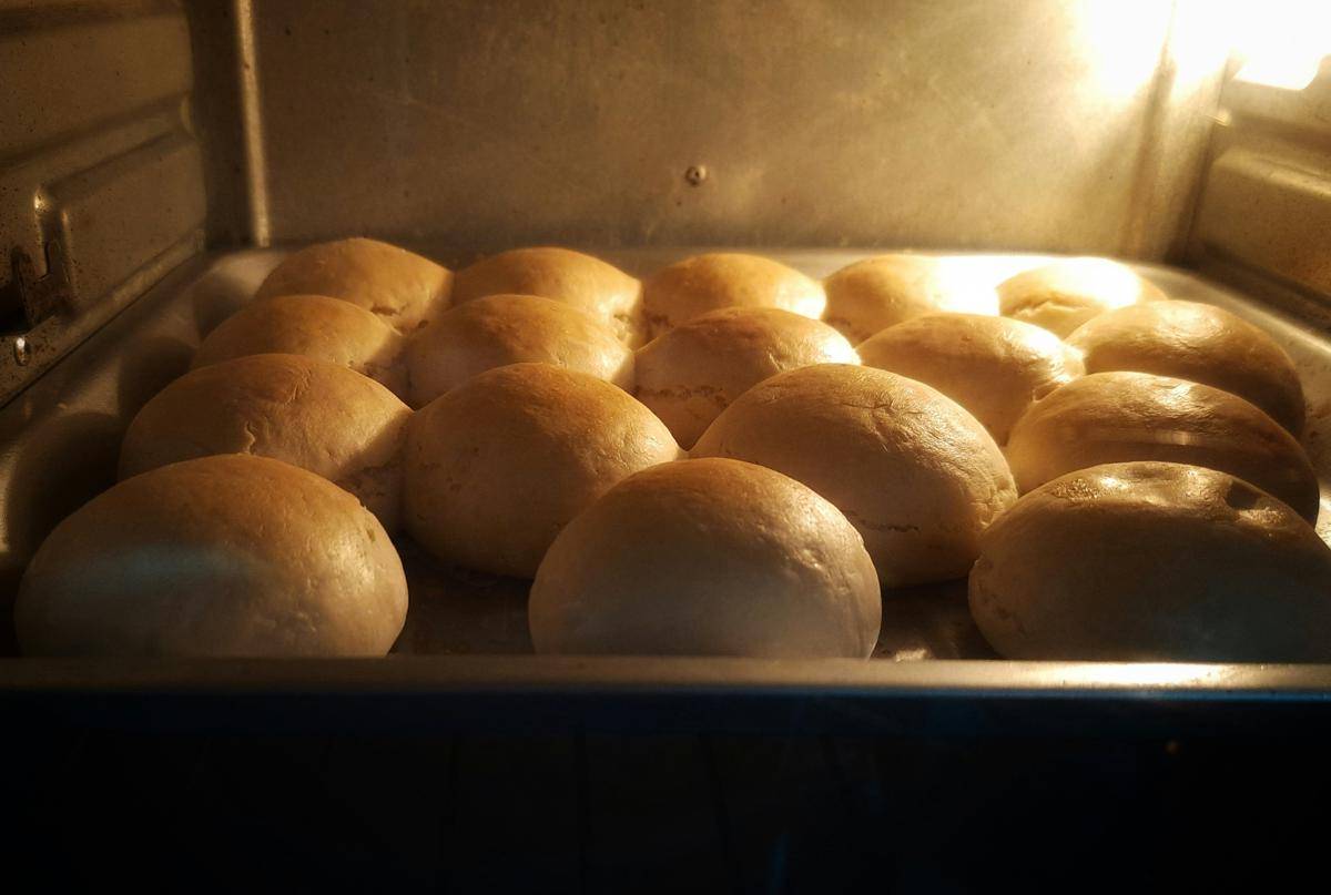Ilustrasi proses memanggang roti (unsplash.com/Vishal Tiwari)