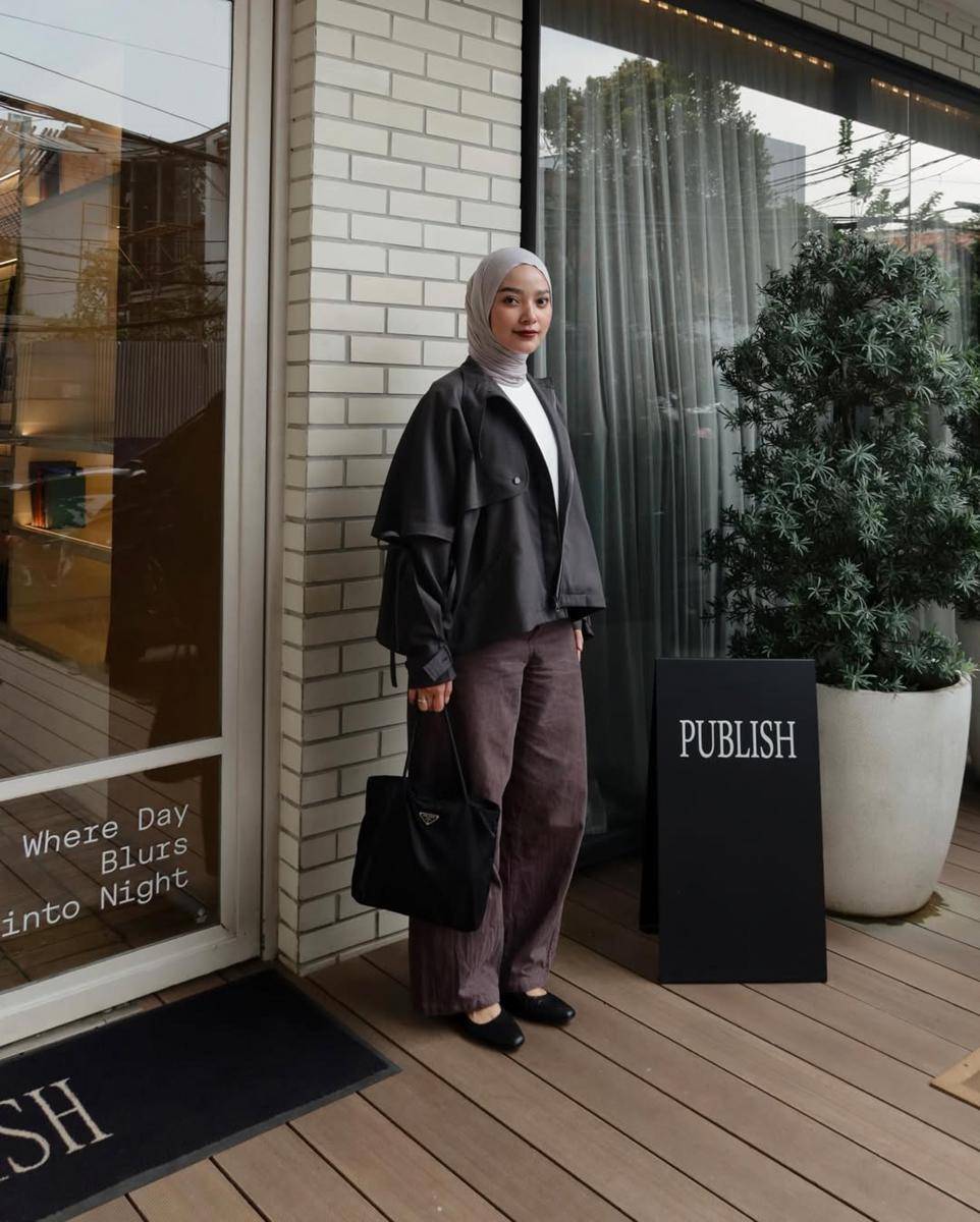 Outfit hijab trendy ala Intan Sugih 