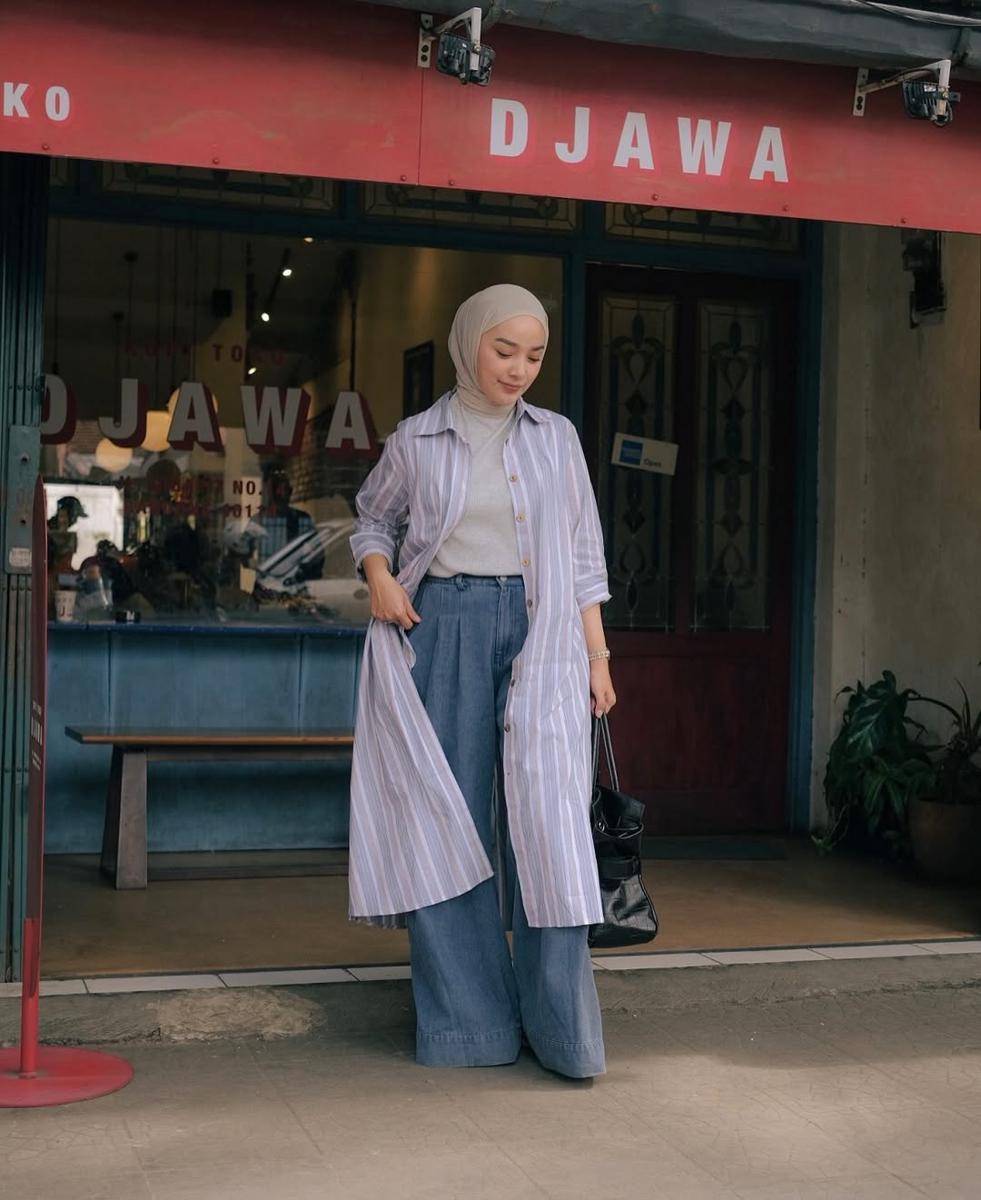 Gaya trendy ala Intan Sugih