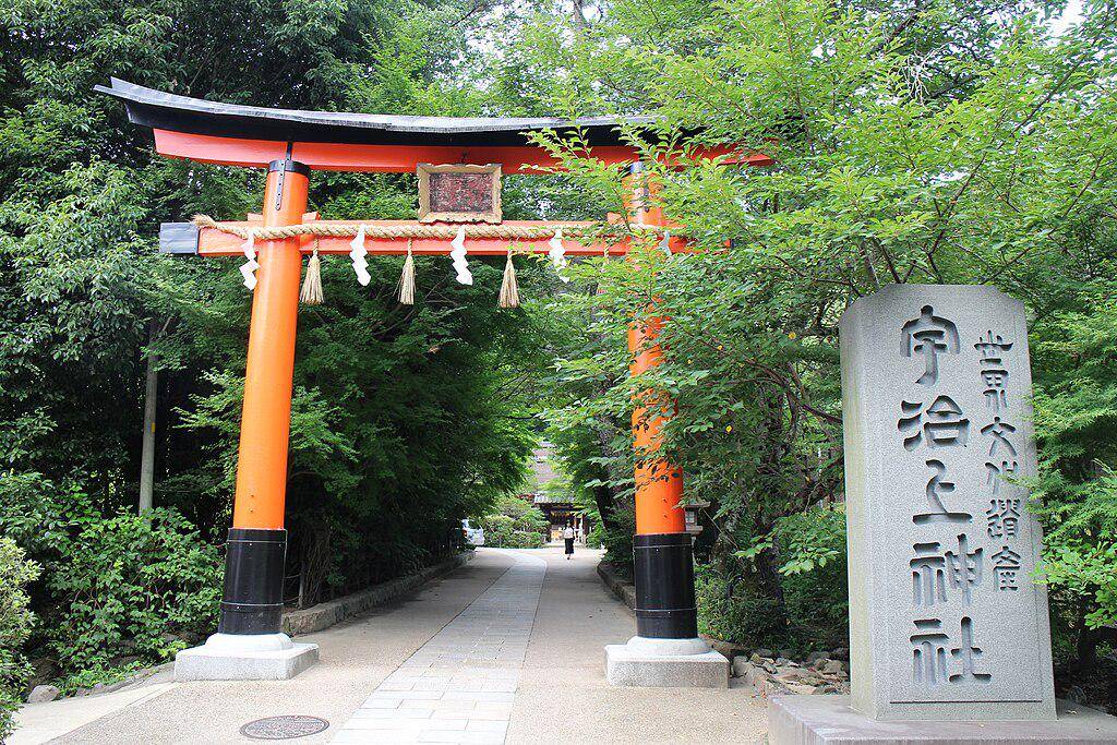 Kuil Ujigami (commons.wikimedia.org/Suicasmo)