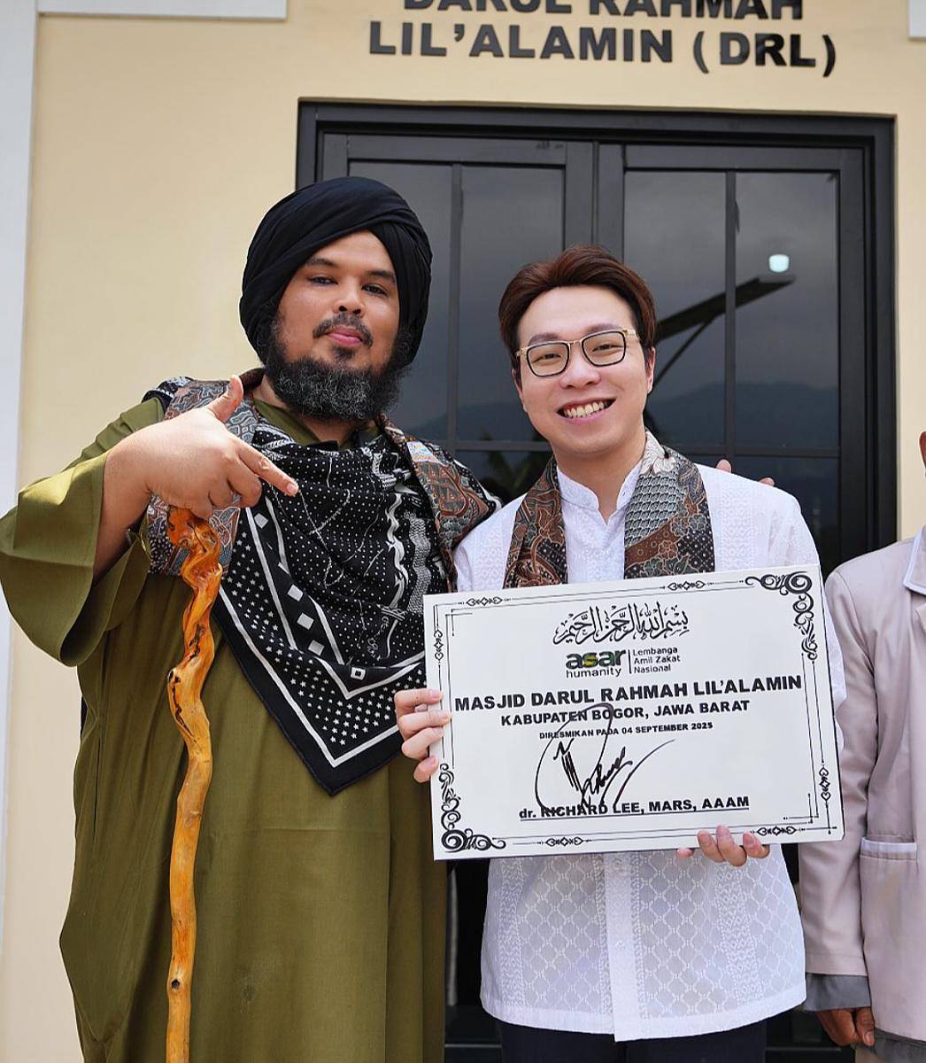 Richard Lee bangun masjid (instagram.com/dr.richard_lee)