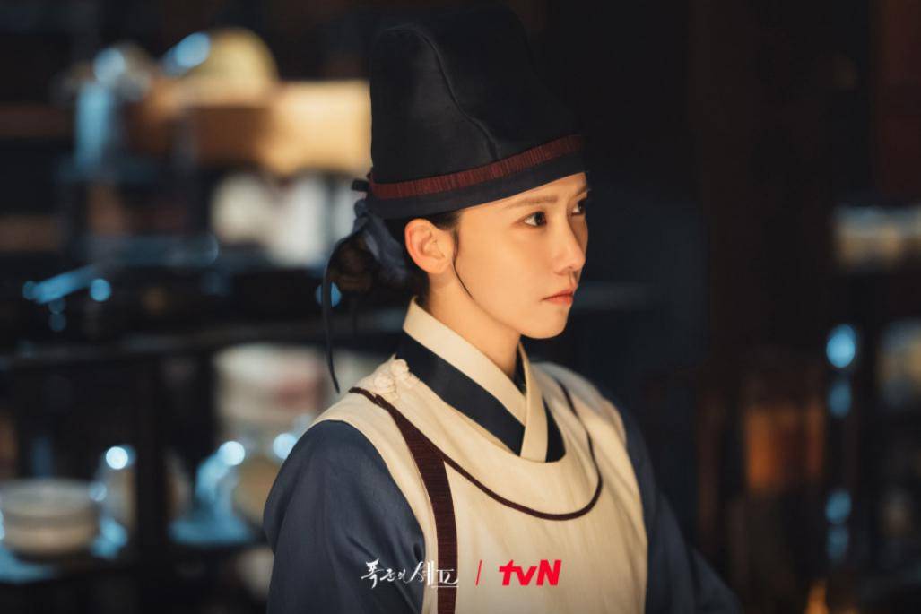 stiil cut drama Bon Appetit, Your Majesty (dok. tvN/Bon Appetit, Your Majesty)