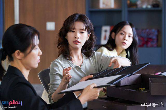 potret Jung So Min di drakor Would You Marry Me (dok. SBS/Would You Marry Me)