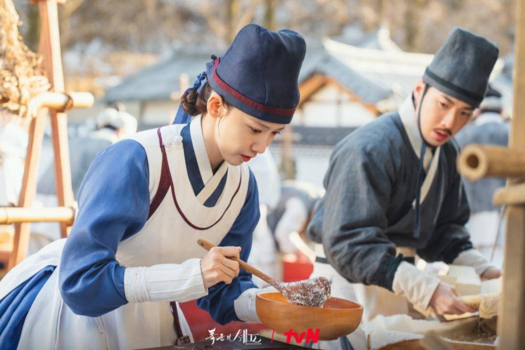 stiil cut drama Bon Appetit, Your Majesty (dok. tvN/Bon Appetit, Your Majesty)