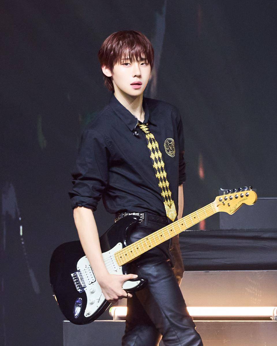 potret Kim Si Hwan (via instagram.com/planetboys.official)