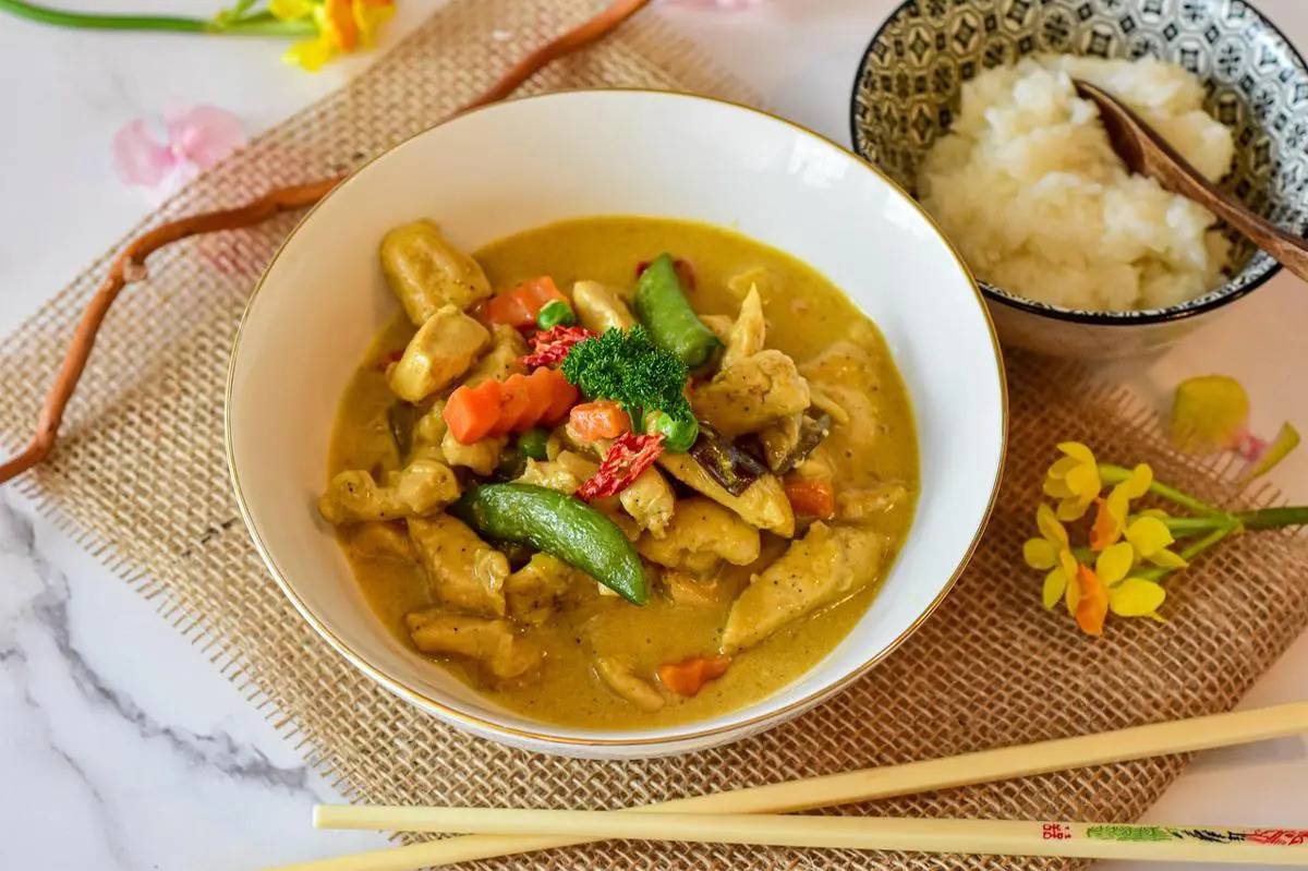 Ilustrasi ayam pedas (Pixabay/-Rita-👩🍳 und 📷 mit ❤)