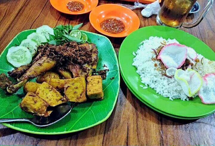 Ayam Goreng Susan, Jakarta (google.com/maps/dewicai)