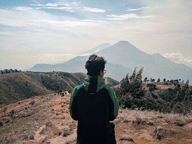 ilustrasi gunung