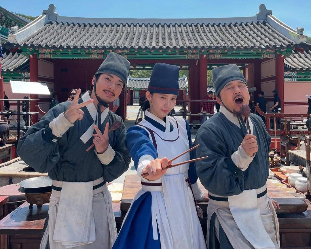 Drama Bon Appétit, Your Majesty (instagram.com/yoona__lim)