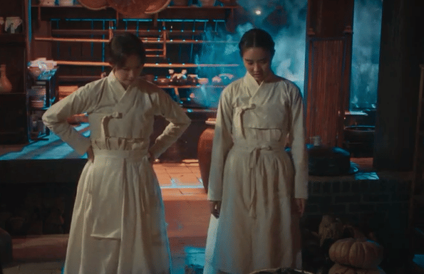 still cut drama Korea Bon Appétit, Your Majesty (youtube.com/@tvNDRAMA_official)