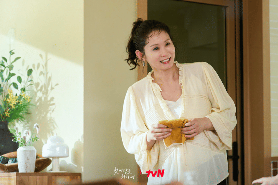 Kim Sun Young di drama Korea Love, Take Two diperankan oleh Kim Sun Young (dok. tvN/Love, Take Two)