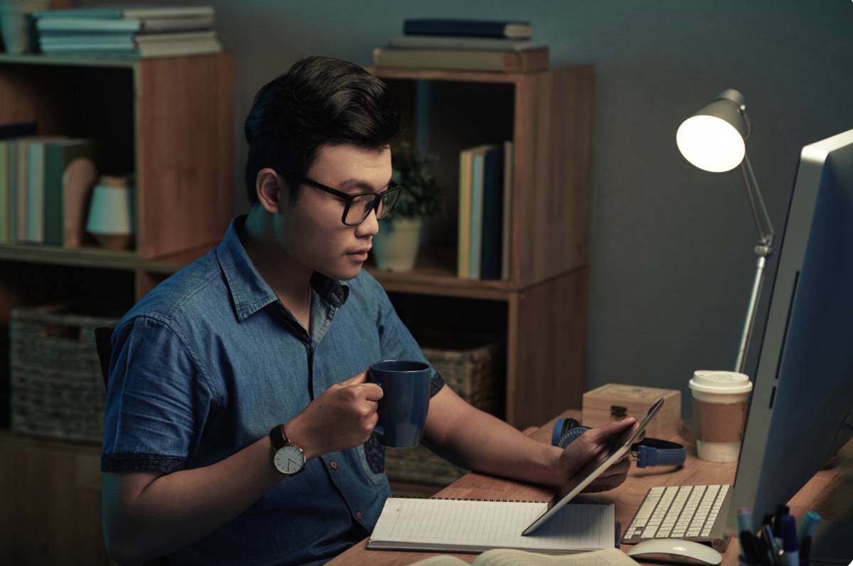 ilustrasi paham teknologi (freepik.com/pressfoto)