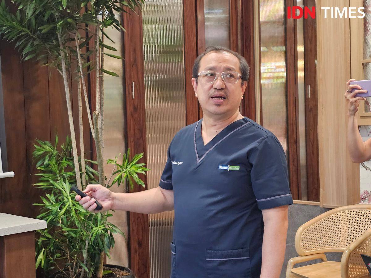 Dokter Spesialis Bedah Saraf Sub Spesialis Bedah Saraf Neurovaskular Siloam Hospitals Lippo Village, Harsan