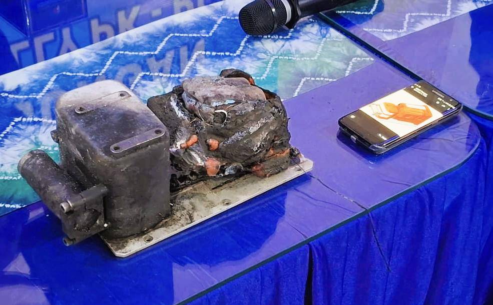 Penampakan black box helikopter BK117-D3 PK-RGH milik PT Eastindo Air yang jatuh di pegunungan Kalimantan Selatan. (Dok/Basarnas Banjarmasin)