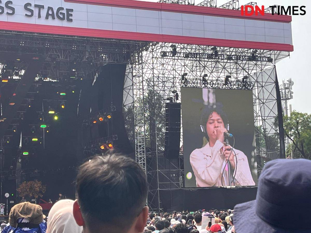 Hindia bawakan lagu Bernadya di Pestapora 2024