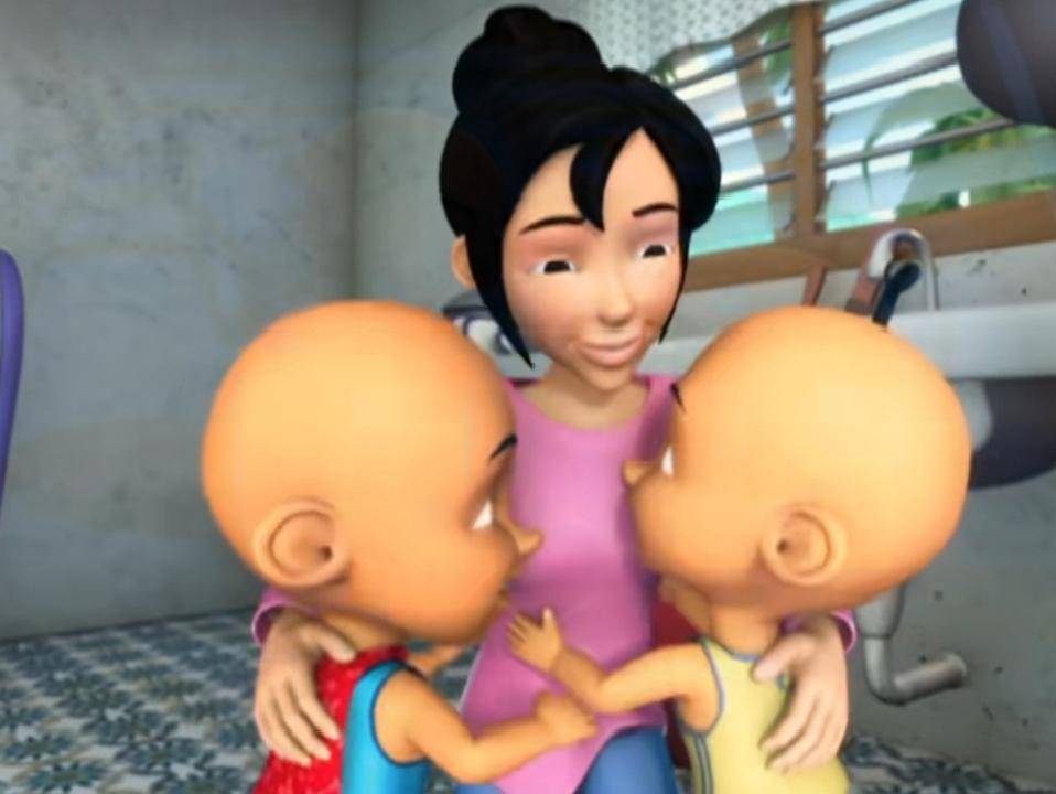 Kak Ros berusaha untuk adil dan tidak membeda-bedakan perlakuan