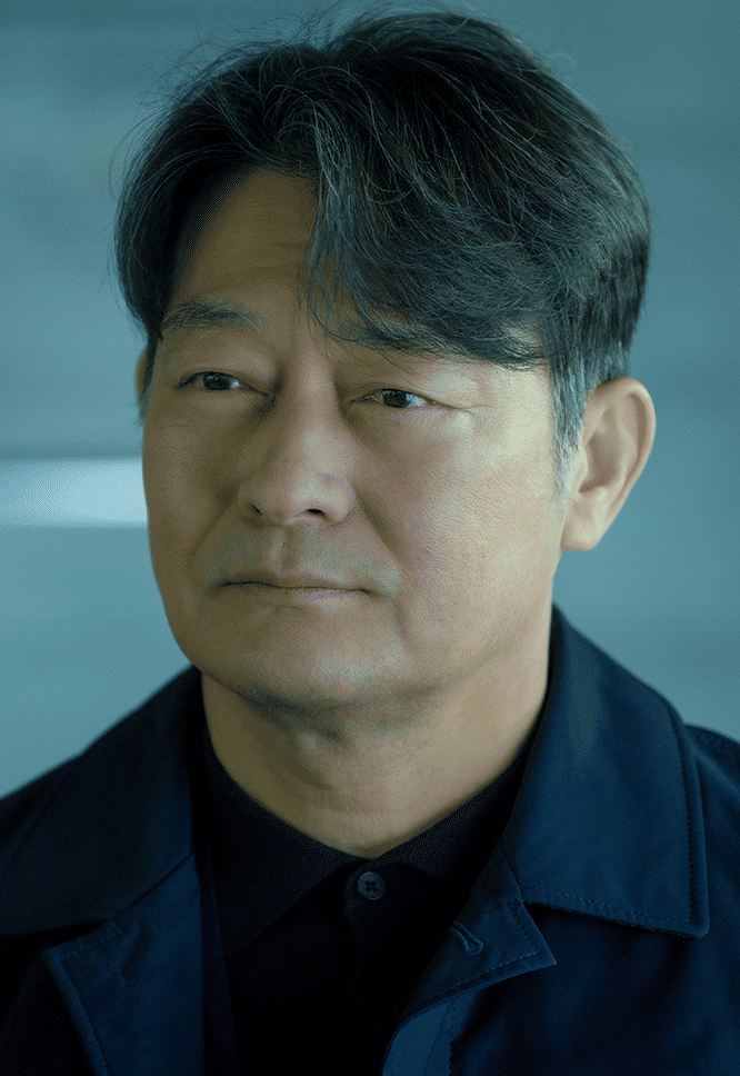 still cut Cho Seong Ha sebagai Choi Jung Ho di Queen Mantis (m.programs.sbs.co.kr)