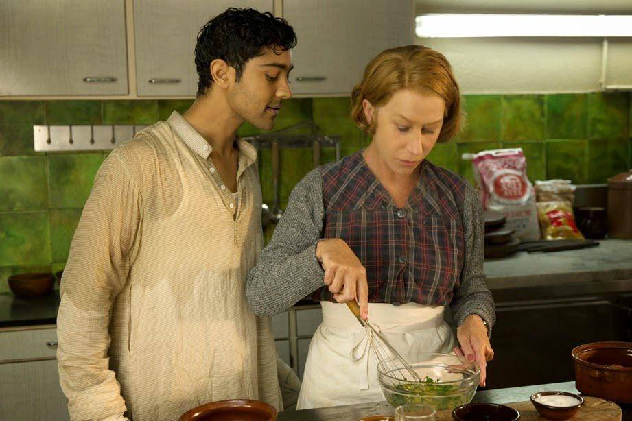 Manish Dayal dan Helen Mirren dalam film The Hundred-Foot Journey.