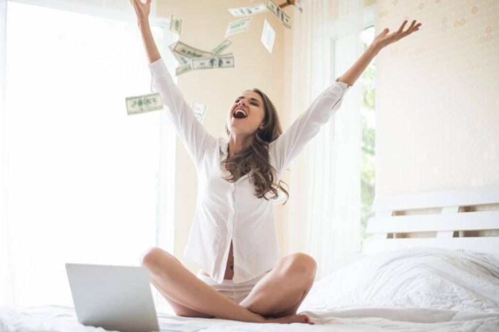 Finansial Freedom (freepik.com/jcomp) 
