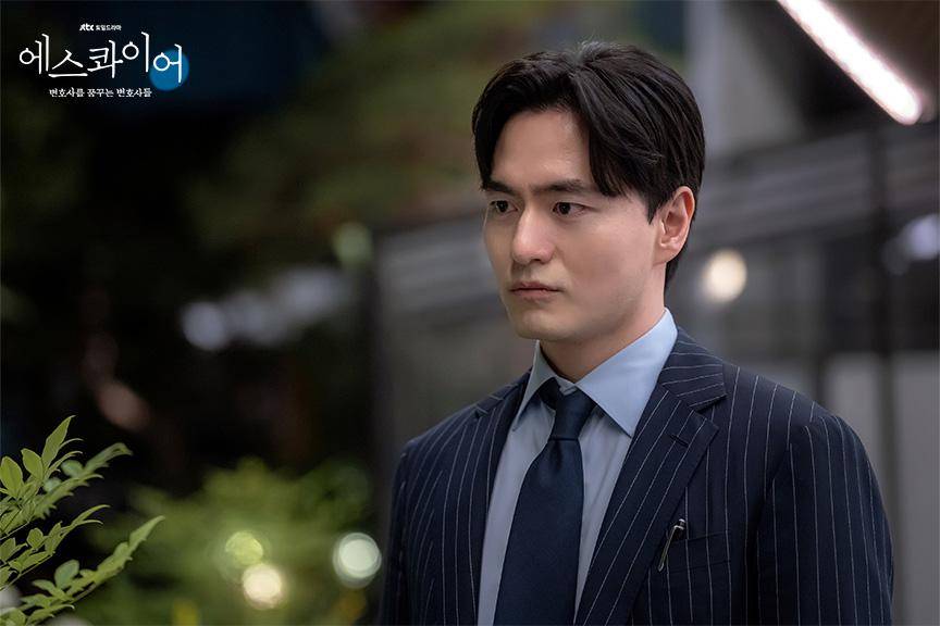 Lee Jin Wook di Beyond the Bar (dok. JTBC/Beyond the Bar)