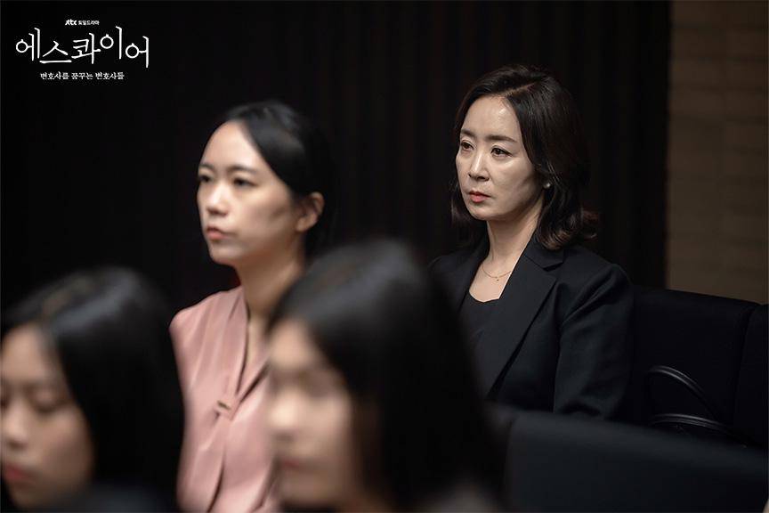 Yun Yoo Sun di Beyond the Bar (dok. JTBC/Beyond the Bar)