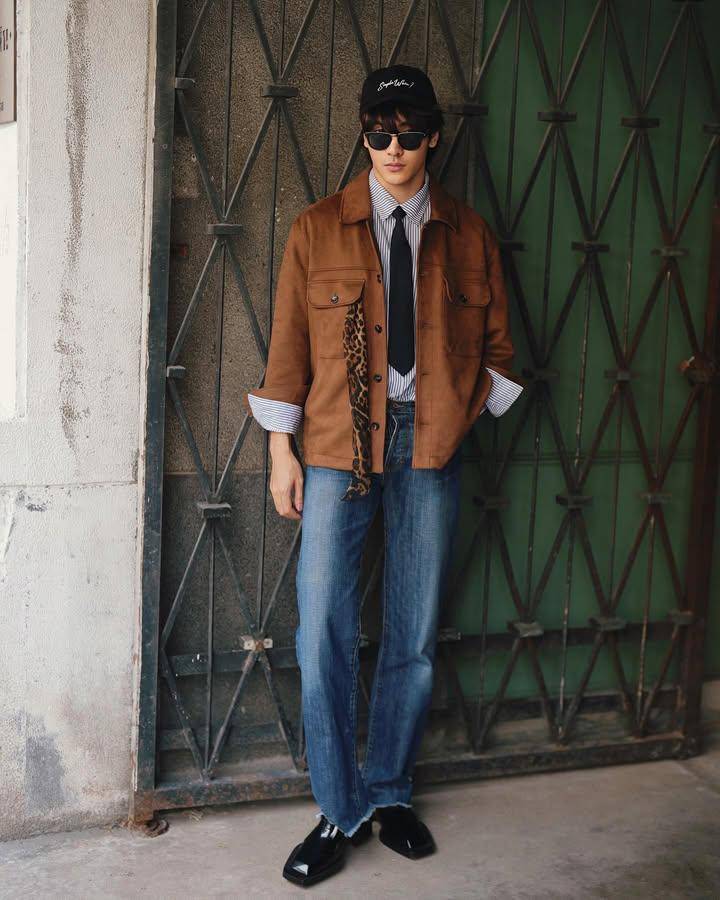 styling brown jacket ala Joong Archen (Instagram.com/chen_rcj)