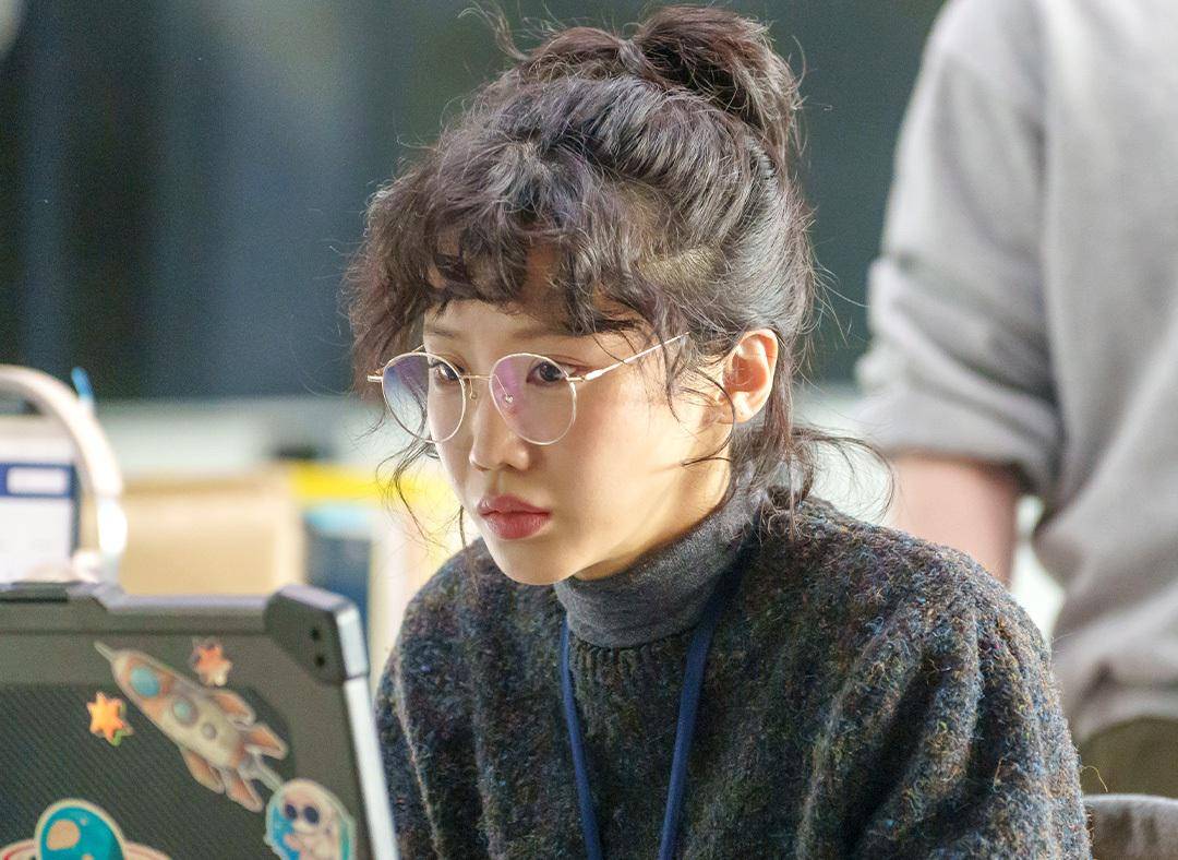 still cut drama Korea Queen Mantis (instagram.com/sbsdrama.official)