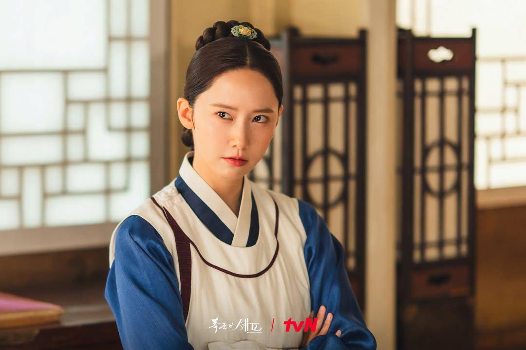 still cut drama Korea Bon Appdtit, Your Majesty