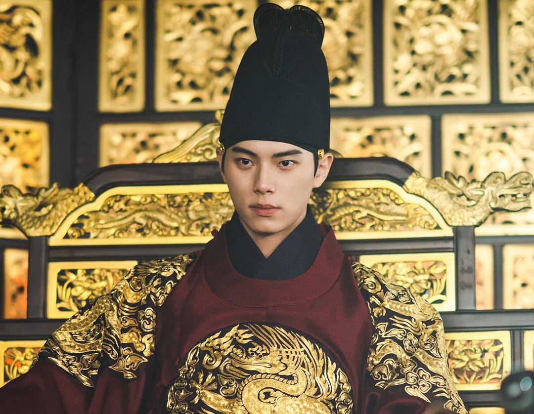 still cut drama Korea Bon Appétit, Your Majesty (instagram.com/tvn_drama)