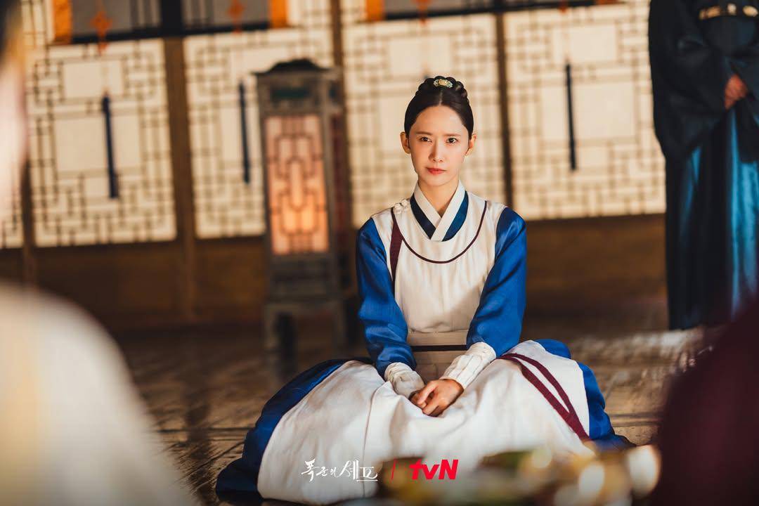 still cut drama Korea Bon Appétit, Your Majesty (instagram.com/tvn_drama)