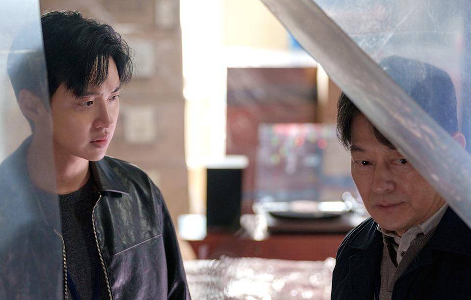 still cut drama Korea Queen Mantis