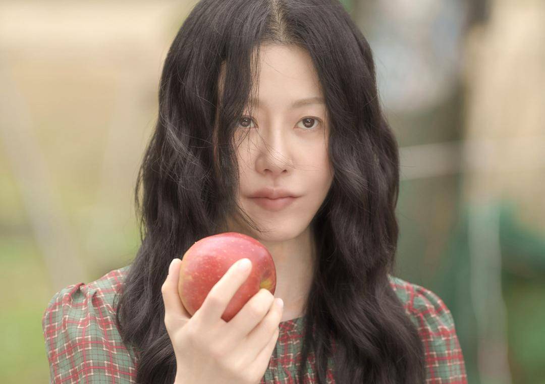 still cut drama Korea Queen Mantis 